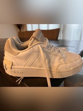 Adidas cloud foam runner